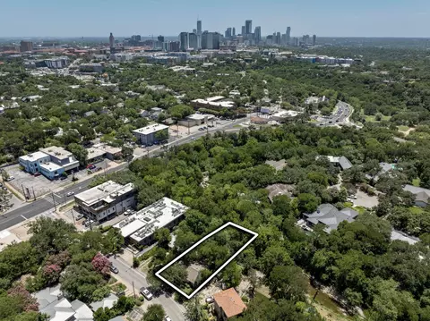 1017 W 31st St, Austin, TX 78705