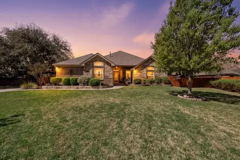 316 Shady Oaks Ln, Temple, TX 76504