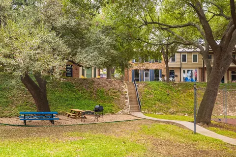 Exterior - 6628 E Hill Dr, Austin, TX 78731 photo 8 of 9
