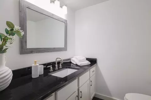 Bath - 6628 E Hill Dr, Austin, TX 78731 photo 1 of 3