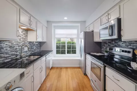 Kitchen - 6628 E Hill Dr, Austin, TX 78731 photo 1 of 1