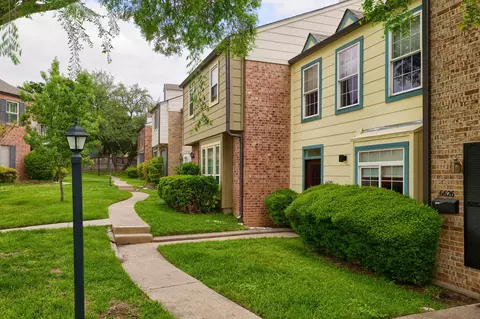 Exterior - 6628 E Hill Dr, Austin, TX 78731 photo 5 of 9