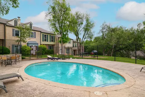 Exterior - 6628 E Hill Dr, Austin, TX 78731 photo 7 of 9