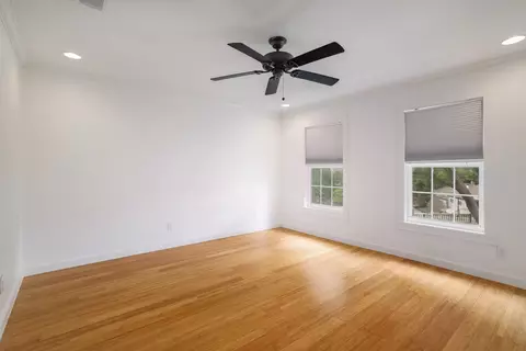 Bedroom - 6628 E Hill Dr, Austin, TX 78731 photo 3 of 4