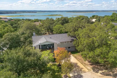 1215 Amanda Dr, Canyon Lake, TX 78133