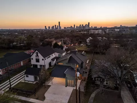 1610 Harvey St #A, Austin, TX 78702