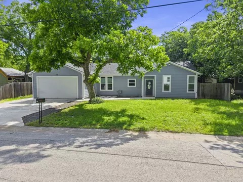 700 S Church St, Lockhart, TX 78644