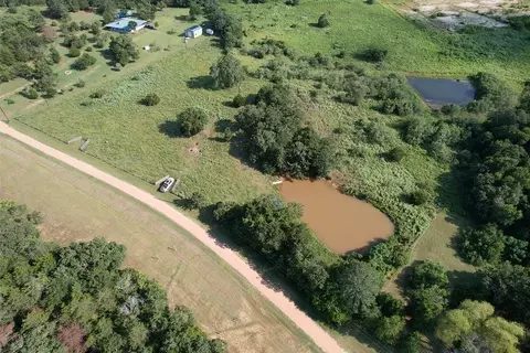 1142 Private Road 7039, Lexington, TX 78947