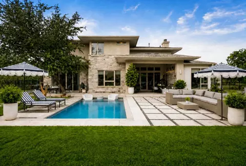 495 Bunker Ranch Blvd, Dripping Springs, TX 78620