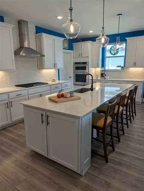 Kitchen - 336 Kitty Hawk Rd, Georgetown, TX 78633 photo 5 of 8