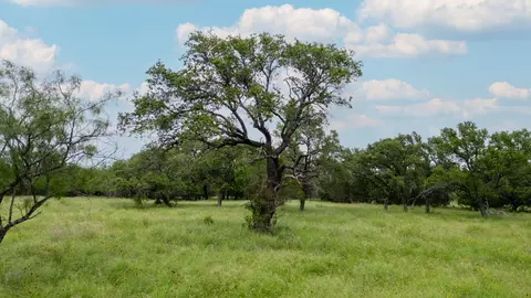 Private Road 1377, Lampasas, TX 76550