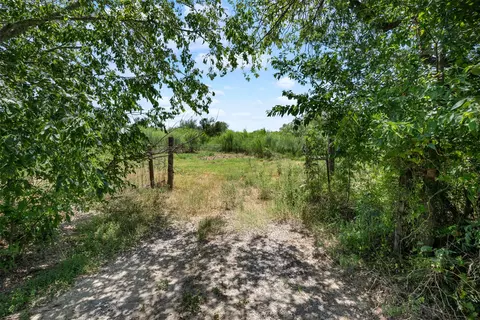 18101 Albert Voelker Rd, Elgin, TX 78621 photo 6