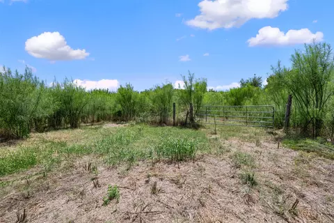 18101 Albert Voelker Rd, Elgin, TX 78621 photo 11