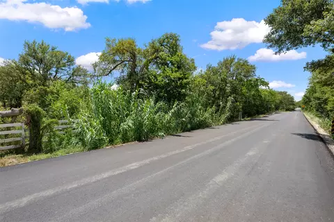 18101 Albert Voelker Rd, Elgin, TX 78621 photo 5