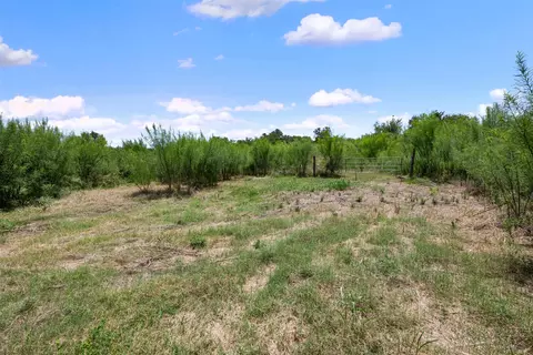 18101 Albert Voelker Rd, Elgin, TX 78621 photo 10