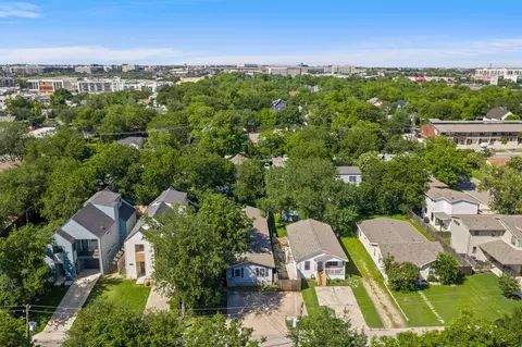 918 E 50, Austin, TX 78751 photo 3