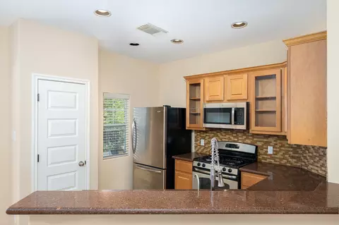 Kitchen - 2829 Saville Loop #17C, Austin, TX 78741 photo 2 of 4