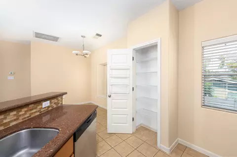 Kitchen - 2829 Saville Loop #17C, Austin, TX 78741 photo 4 of 4