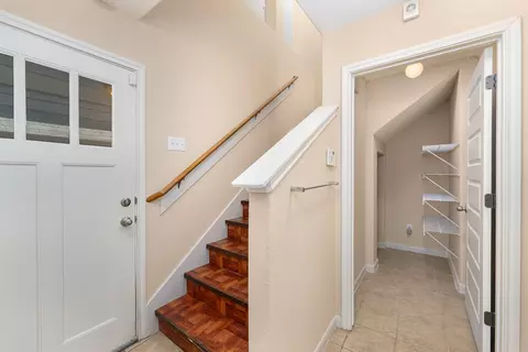 Entry Way - 2829 Saville Loop #17C, Austin, TX 78741 photo 1 of 1