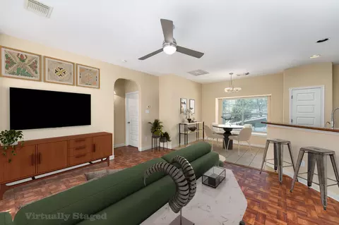 Living - 2829 Saville Loop #17C, Austin, TX 78741 photo 3 of 6