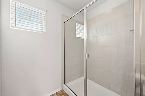 Bath - 511 Eves Necklace Dr, Buda, TX 78610 photo 4 of 5