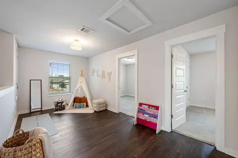 Entry Way - 201 Trellis Blvd, Leander, TX 78641 photo 2 of 4