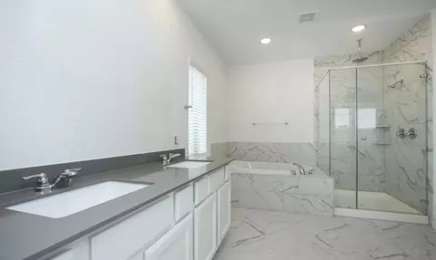 Bath - 237 Arrowhead Mound Rd, Georgetown, TX 78628 photo 1 of 2