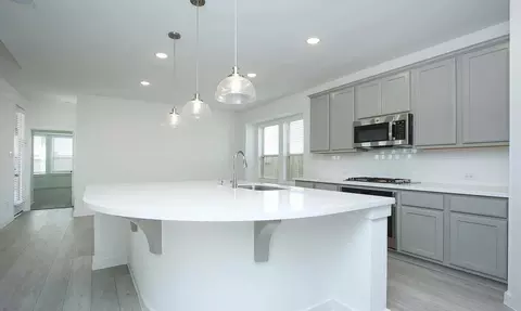 Kitchen - 237 Arrowhead Mound Rd, Georgetown, TX 78628 photo 3 of 5