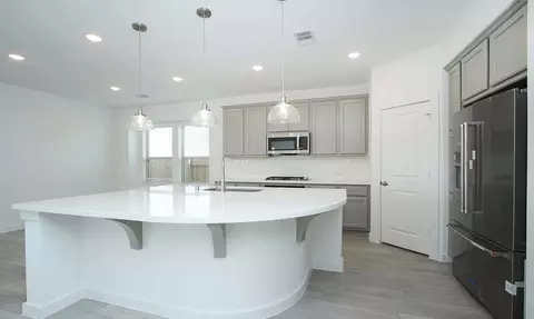 Kitchen - 237 Arrowhead Mound Rd, Georgetown, TX 78628 photo 4 of 5