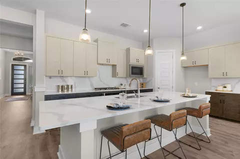 Kitchen - 329 Ridgewell Loop, Georgetown, TX 78633 photo 1 of 2