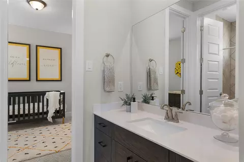 Bath - 329 Ridgewell Loop, Georgetown, TX 78633 photo 1 of 3
