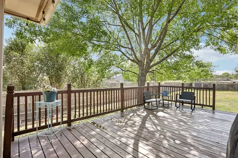 Exterior - 902 Ridgemont Cir, Leander, TX 78641 photo 4 of 8