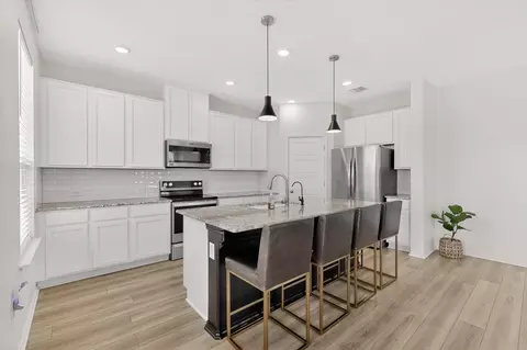 Kitchen - 14513 Booted Eagle Pass, Elgin, TX 78621 photo 2 of 2