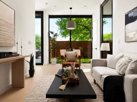 2303 E 2nd St #1, Austin, TX 78702