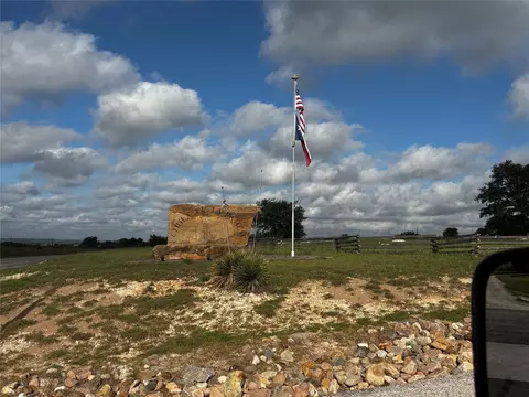 lot Apt 8 Calle Del Sol Dr, Fredericksburg, TX 78624