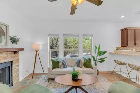2414 Longview St #101, Austin, TX 78705