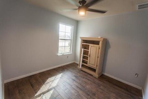 420 Alpha, Kyle, TX 78640 photo 11