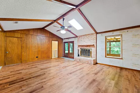 Living - 215 Memorial Dr, Luling, TX 78648 photo 1 of 4