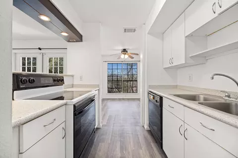 Kitchen - 4159 Steck Ave #235, Austin, TX 78759 photo 2 of 3
