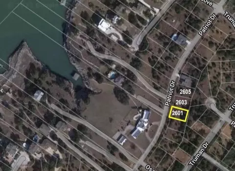 2601 Patriot Dr, Lago Vista, TX 78645