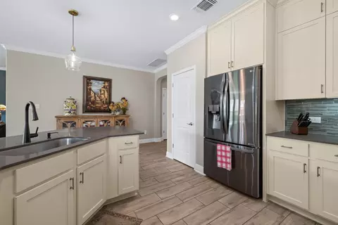 Kitchen - 1212 Euless Ln, Leander, TX 78641 photo 6 of 6