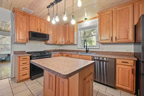 Kitchen - Undisclosed, Luling, TX 78648 photo 2 of 4