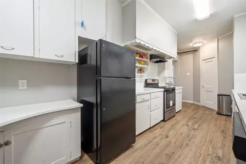 201 W 31st St #B, Austin, TX 78705