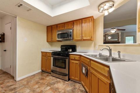 2203 Emerald Isle Dr, Leander, TX 78641 photo 12