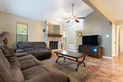2203 Emerald Isle Dr, Leander, TX 78641 photo 7