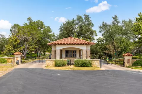 707 Moonlight Bay Dr, Spicewood, TX 78669