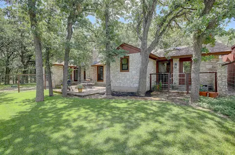 Exterior - 205 Esparada Dr, Georgetown, TX 78628 photo 8 of 9