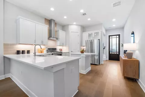 4323 Spicewood Springs Rd #9, Austin, TX 78759