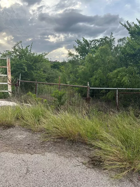 3 Lehman Rd, Kyle, TX 78640 photo 2