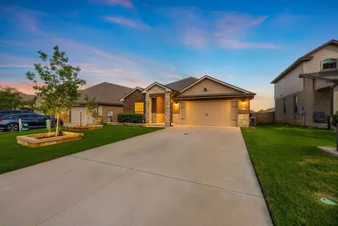 6166 Lavaca Dr, Belton, TX 76513